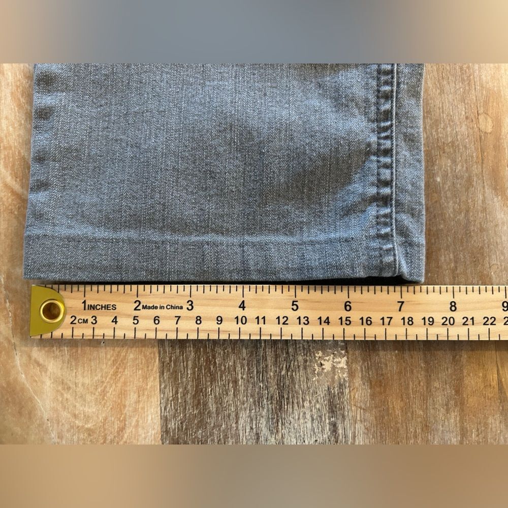 Jones New York Women's Lexington Straight Leg Jeans in Gray Size 10 Short - Picture 12 of 13